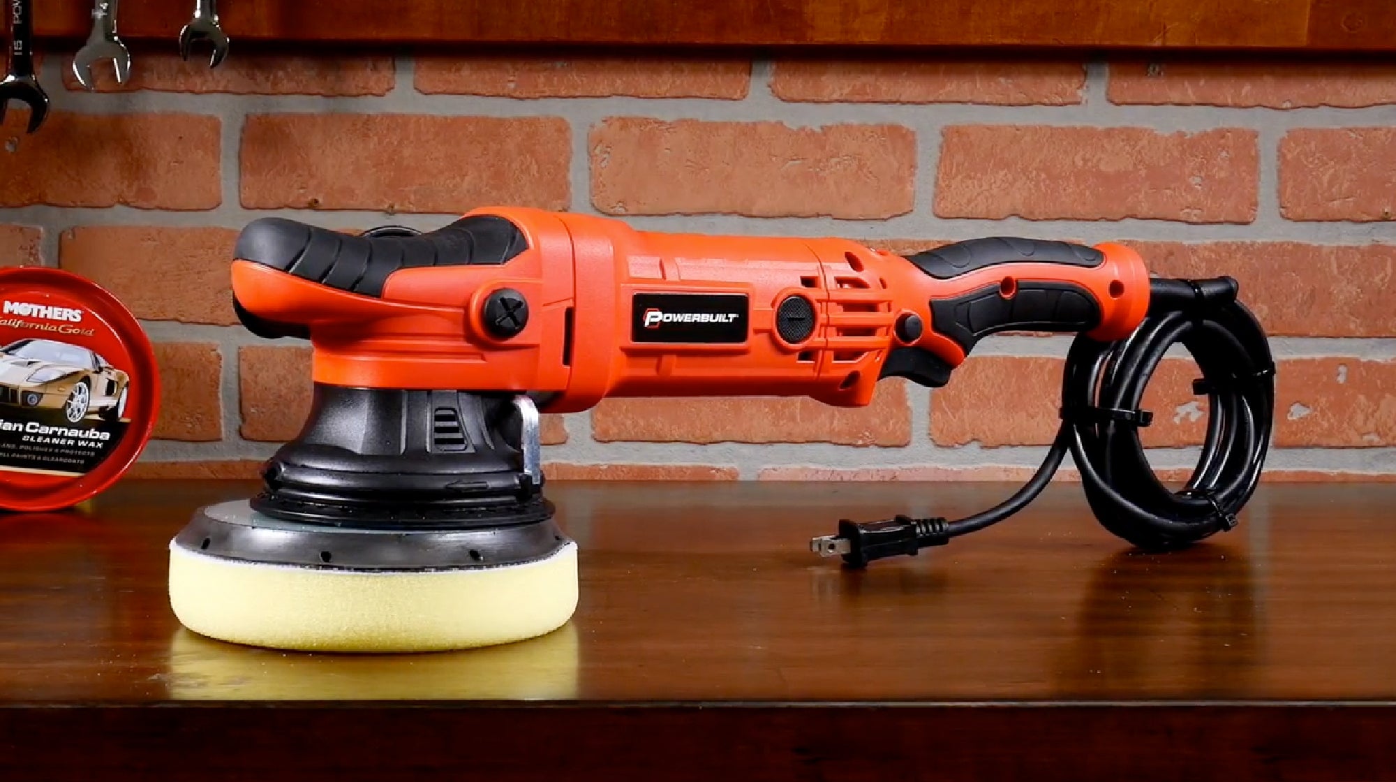 The Powerbuilt 6 in. Dual Action Orbital Long Throw Polisher